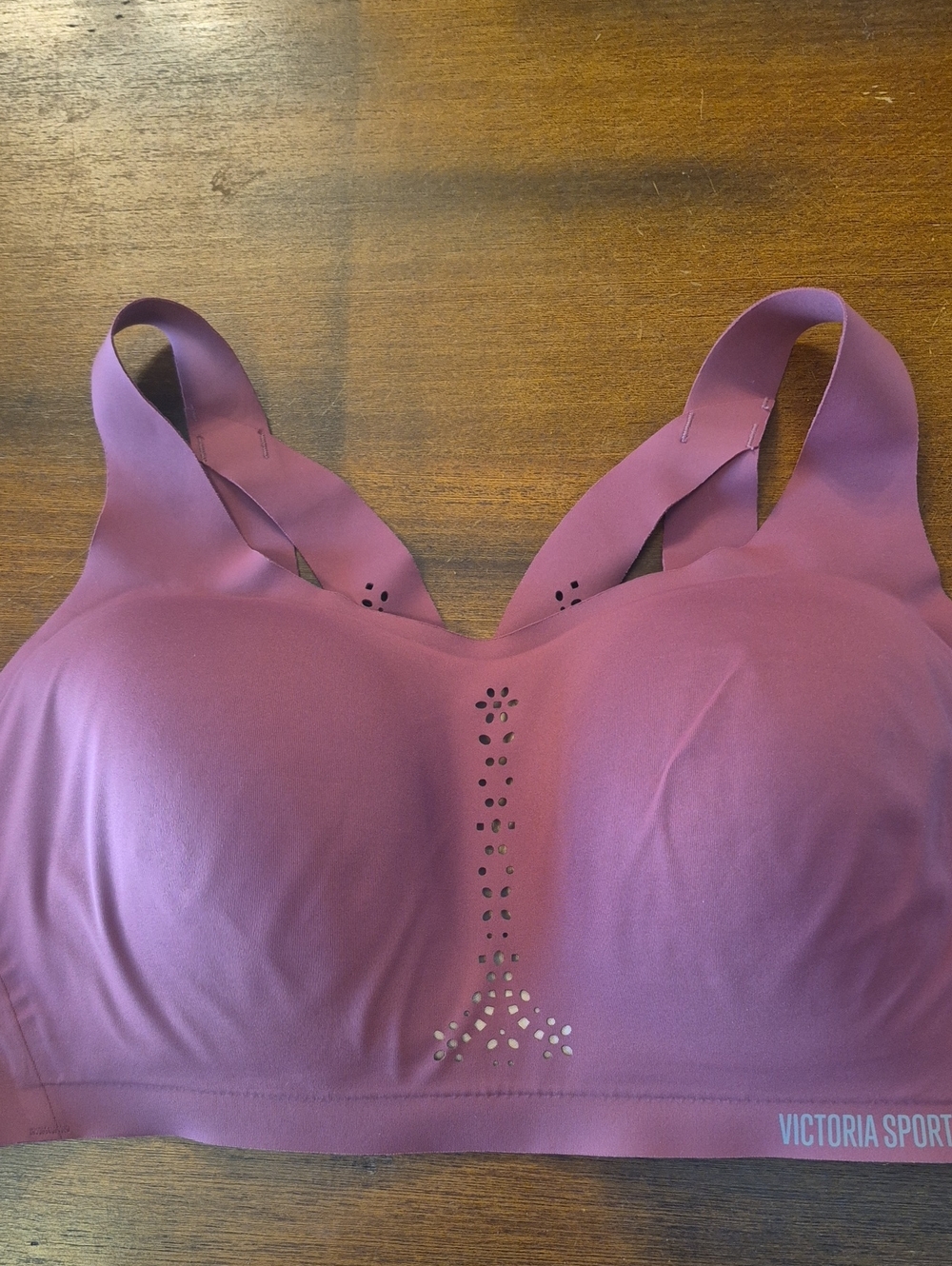 Victoria Sport Bra 38DD 3 Row Hook Closure Cut Out Design Racer Back Style New